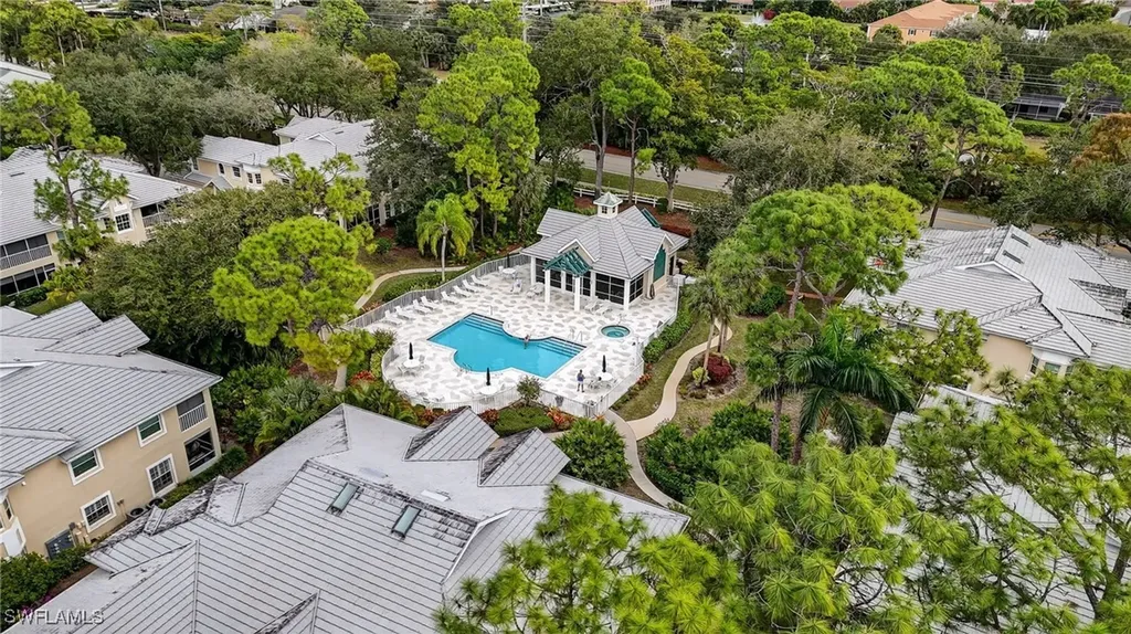 2827 Aintree Lane Naples FL 34112