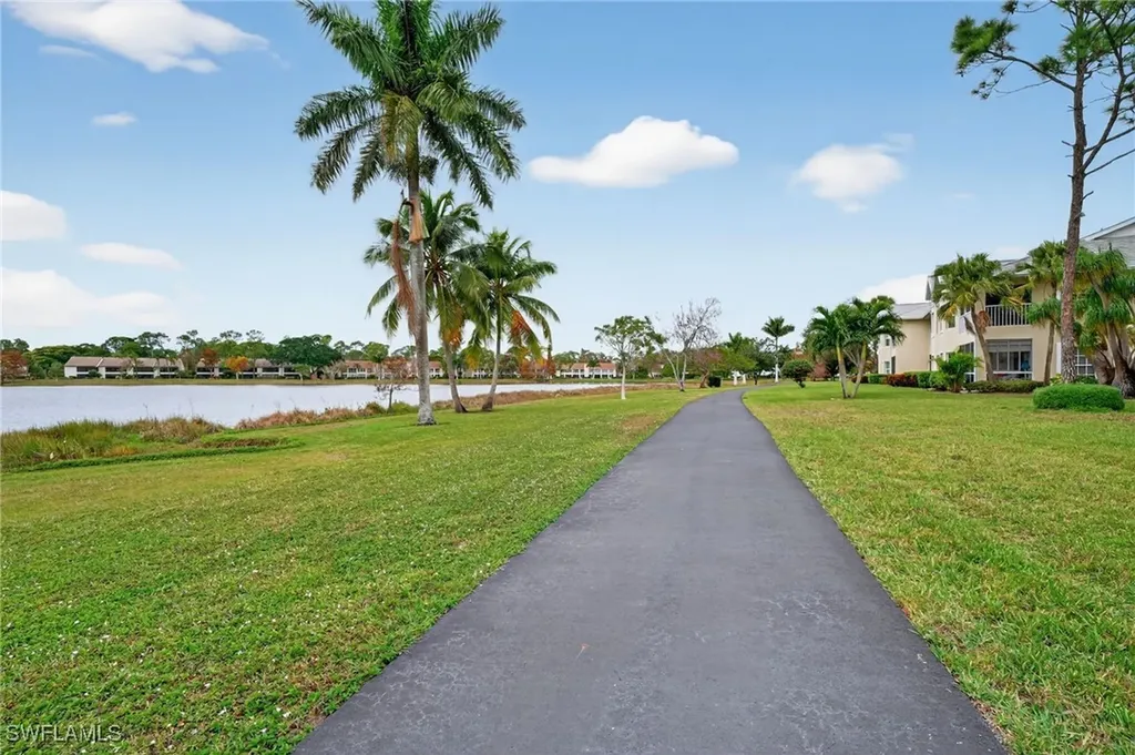 2827 Aintree Lane Naples FL 34112