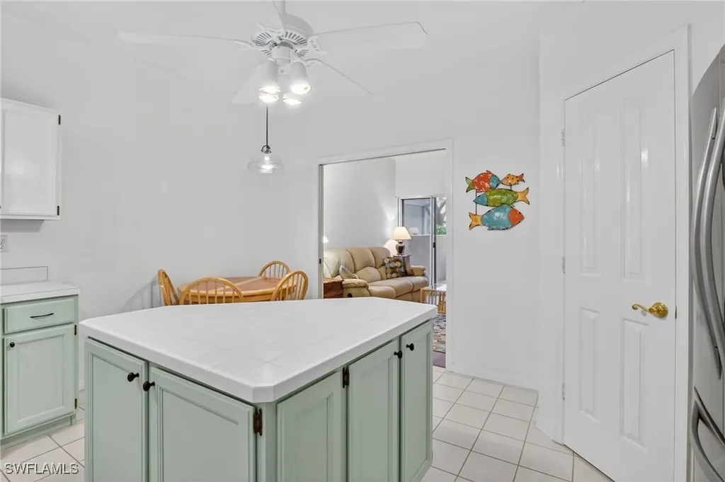 2827 Aintree Lane Naples FL 34112