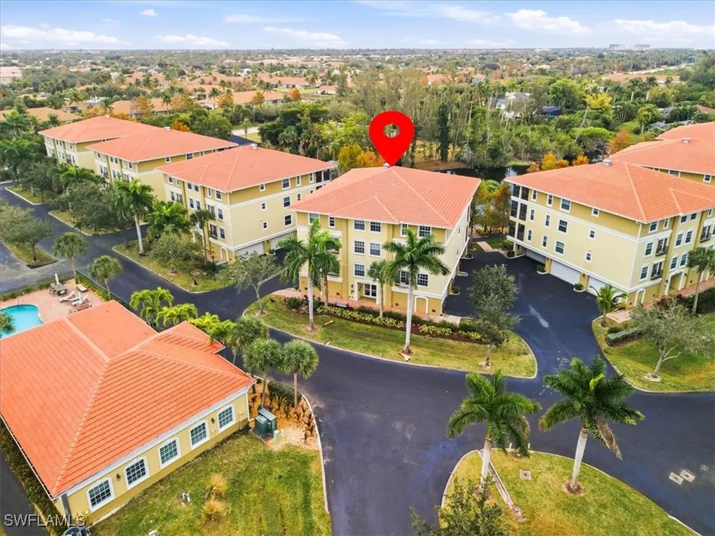 10041 Lake Cove Drive Fort Myers FL 33908