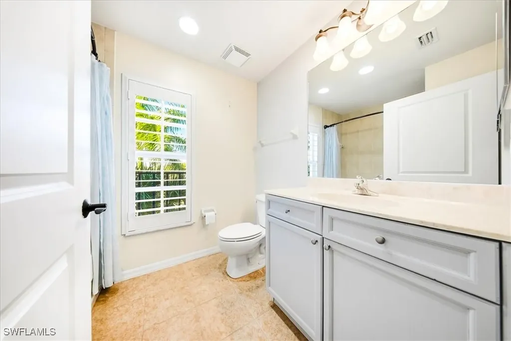 10041 Lake Cove Drive Fort Myers FL 33908
