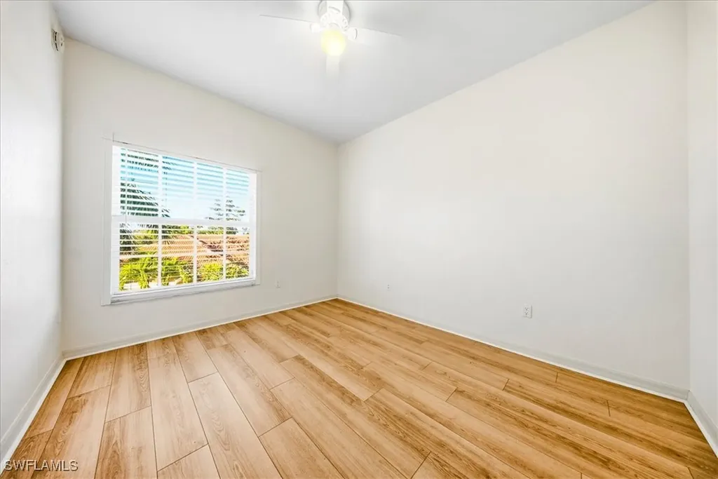 10041 Lake Cove Drive Fort Myers FL 33908