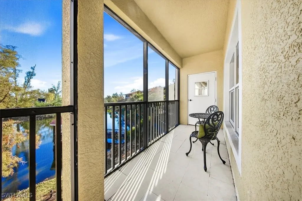 10041 Lake Cove Drive Fort Myers FL 33908