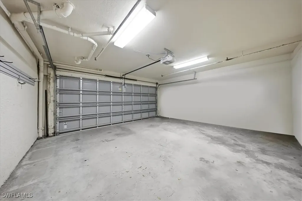 10041 Lake Cove Drive Fort Myers FL 33908