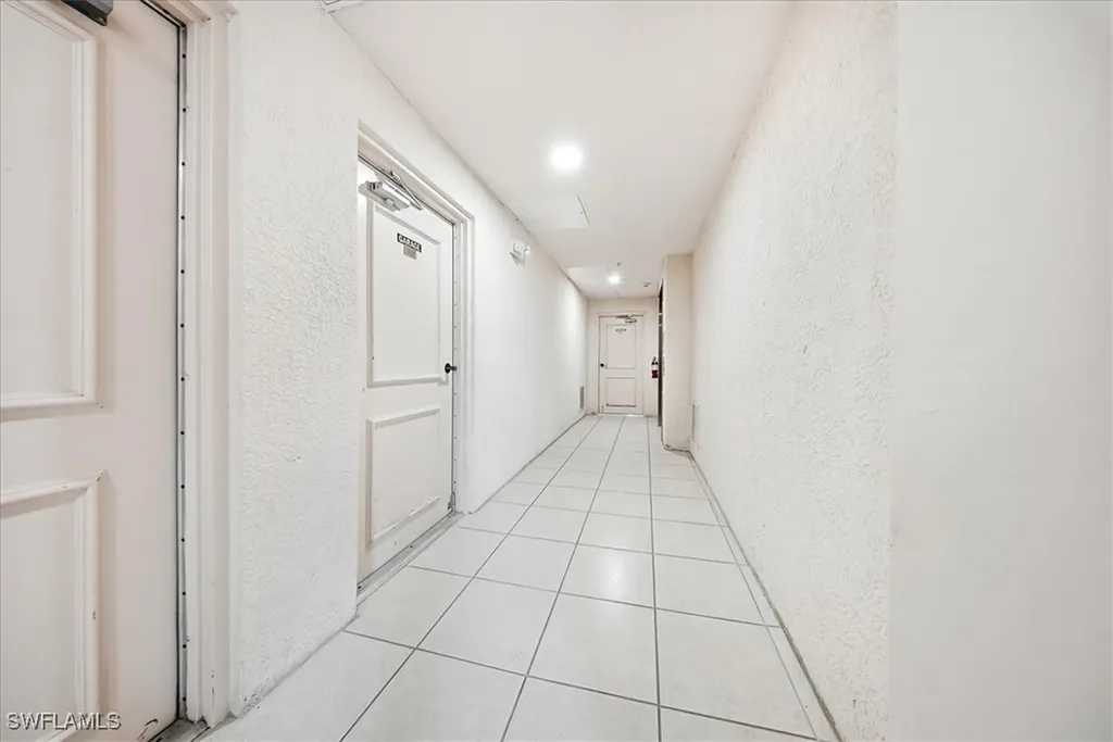 10041 Lake Cove Drive Fort Myers FL 33908