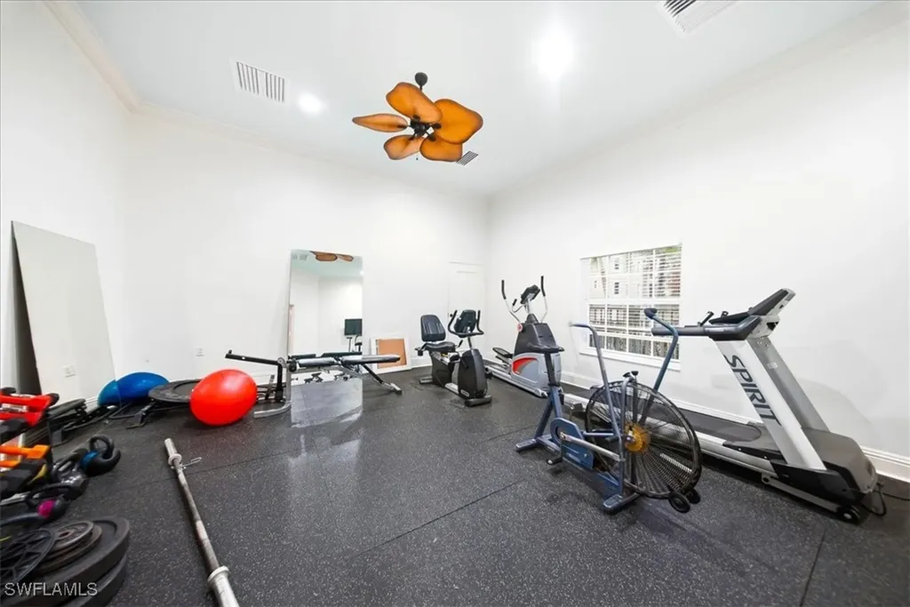 10041 Lake Cove Drive Fort Myers FL 33908