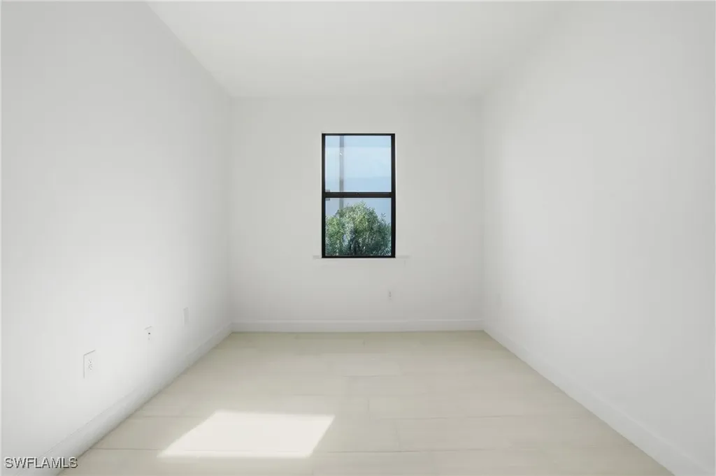1954 Fresno Avenue Naples FL 34120