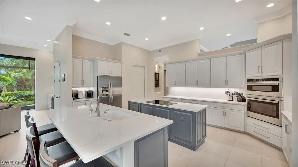 11238 Five Oaks Lane Naples FL 34120