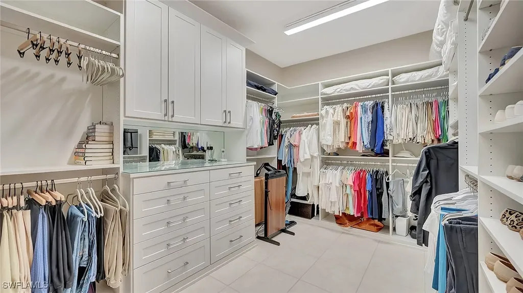 11238 Five Oaks Lane Naples FL 34120