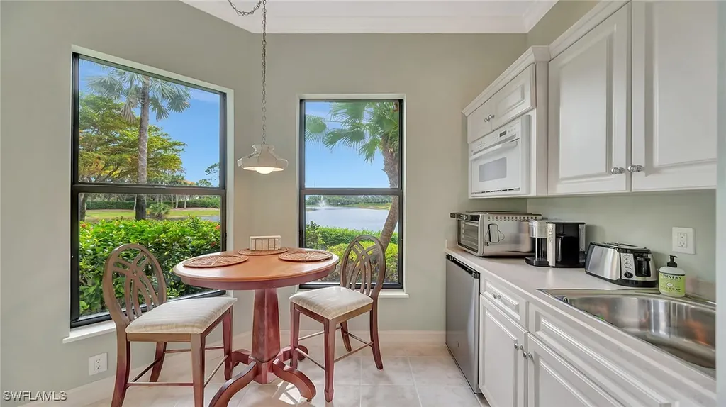 11238 Five Oaks Lane Naples FL 34120