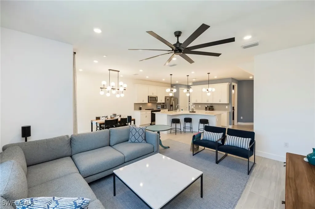 4353 Sonoma Oaks Circle Naples FL 34119