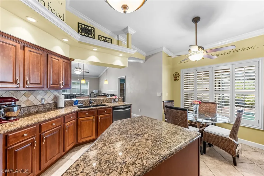 380 Ashbury Way Naples FL 34110