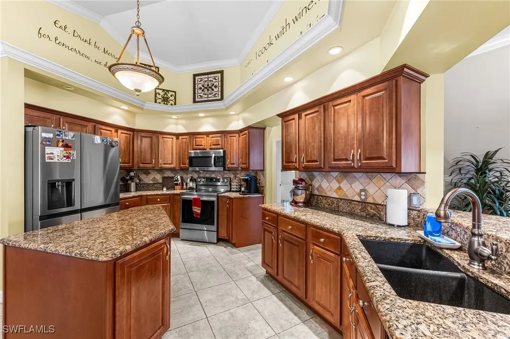 380 Ashbury Way Naples FL 34110
