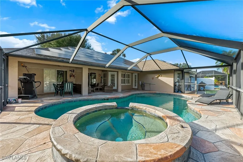 380 Ashbury Way Naples FL 34110