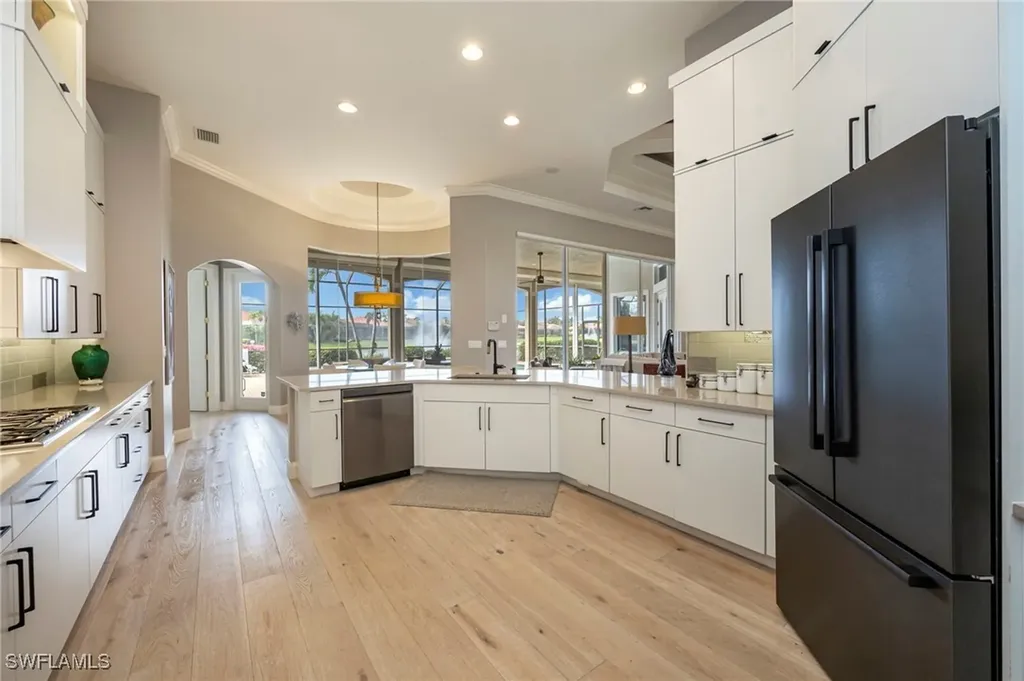 5851 Bromelia Court Naples FL 34119