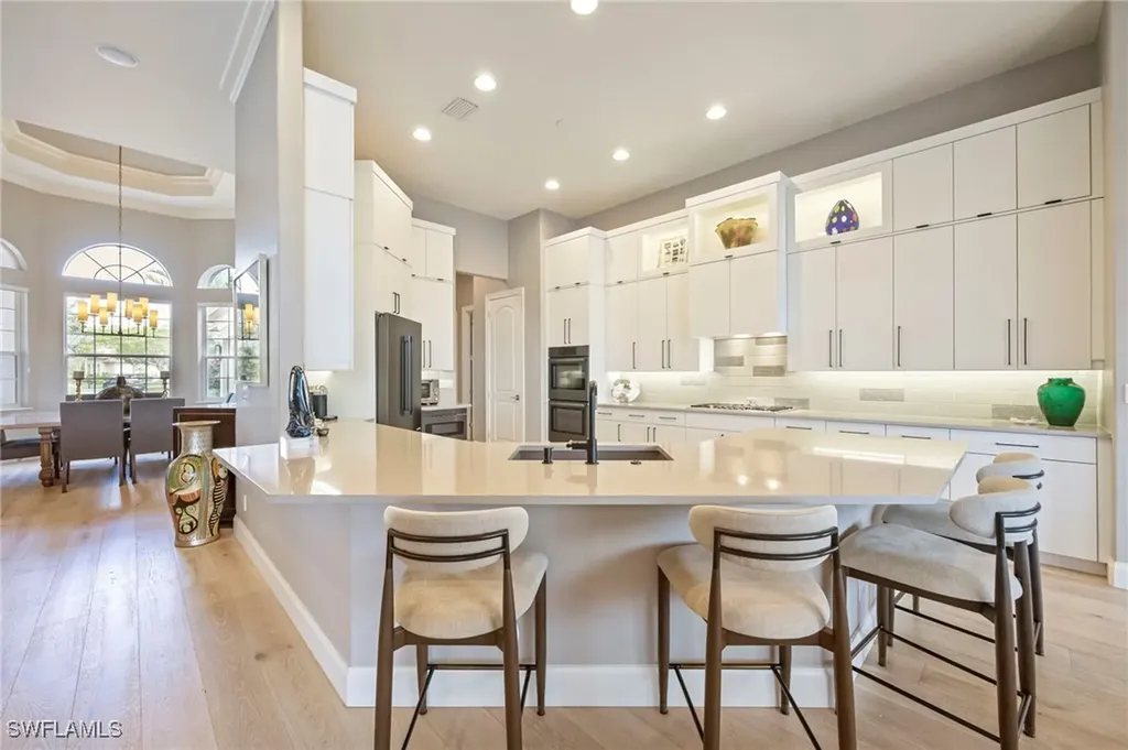 5851 Bromelia Court Naples FL 34119