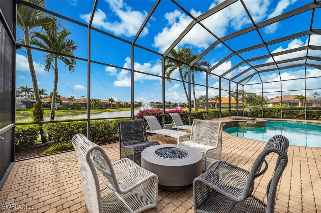 5851 Bromelia Court Naples FL 34119