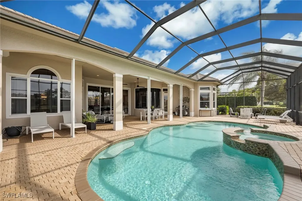 5851 Bromelia Court Naples FL 34119