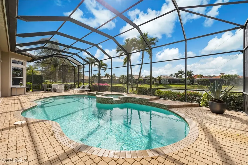 5851 Bromelia Court Naples FL 34119