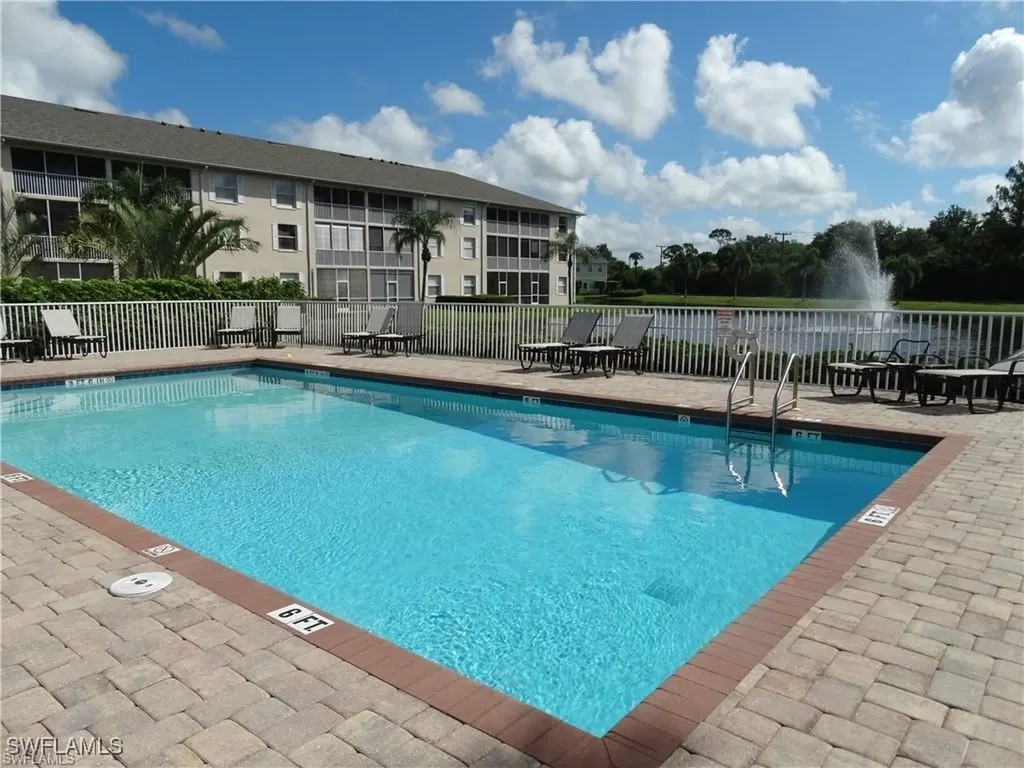 3250 Cypress Glen Way Naples FL 34109