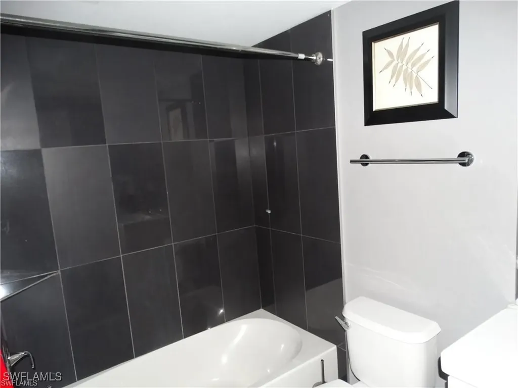 3250 Cypress Glen Way Naples FL 34109