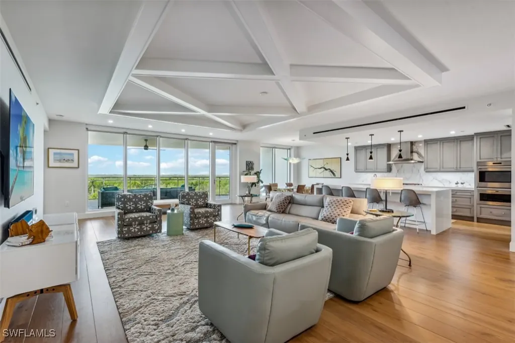 13915 Old Coast Road Naples FL 34110