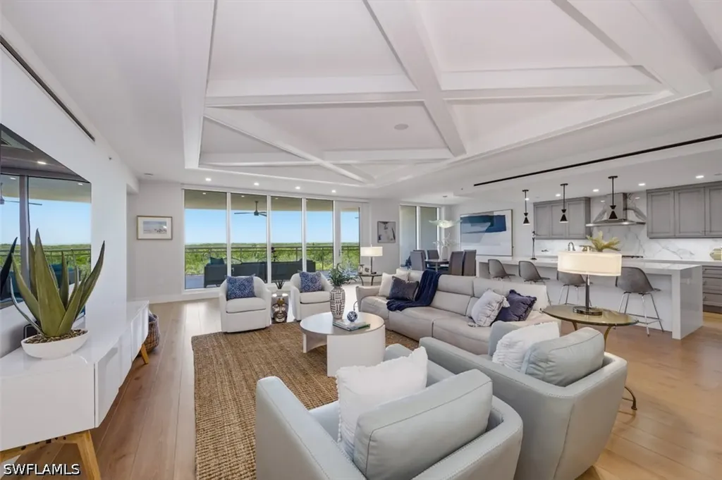 13915 Old Coast Road Naples FL 34110