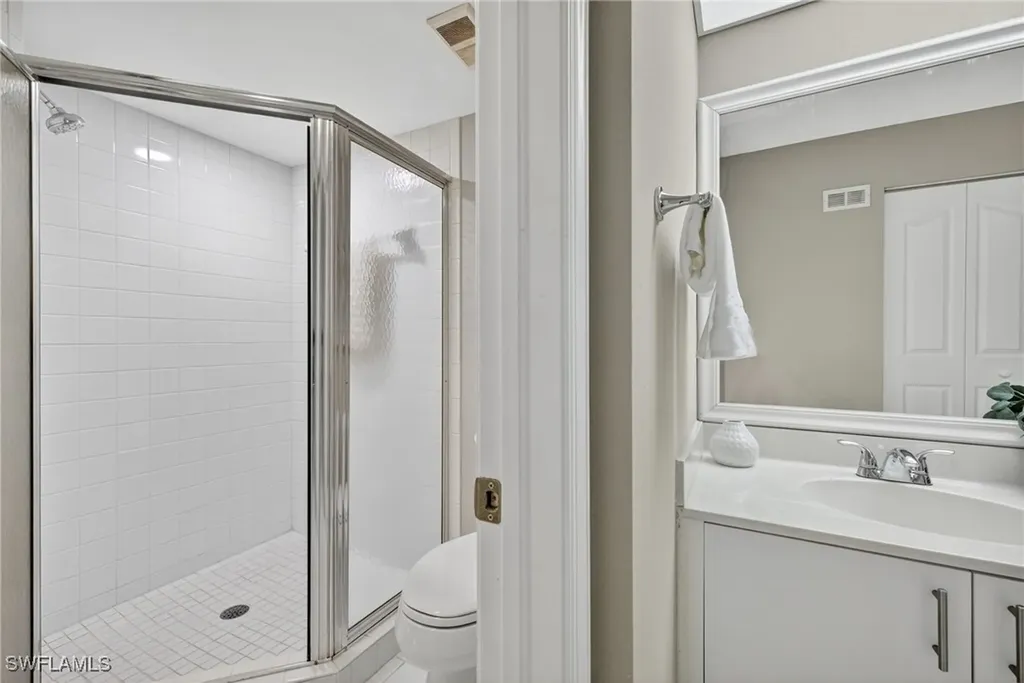 895 New Waterford Drive Naples FL 34104