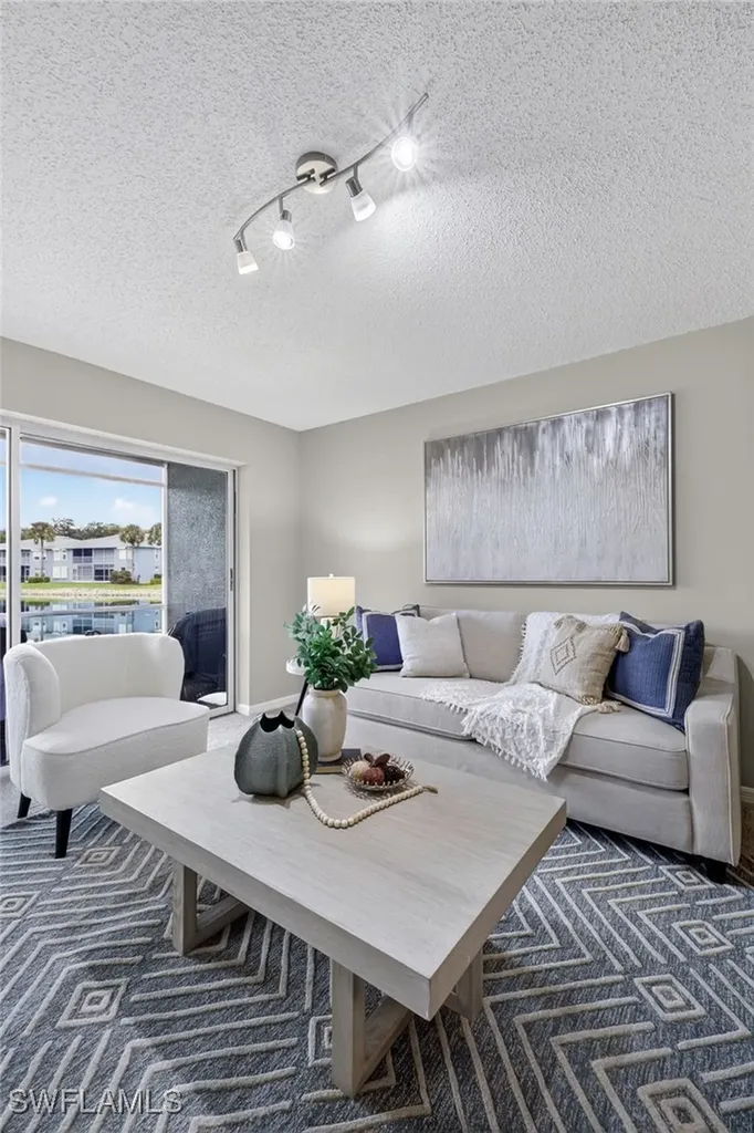 895 New Waterford Drive Naples FL 34104