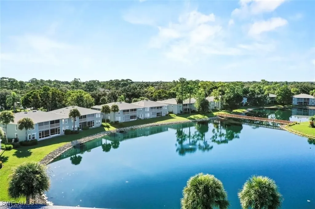 895 New Waterford Drive Naples FL 34104