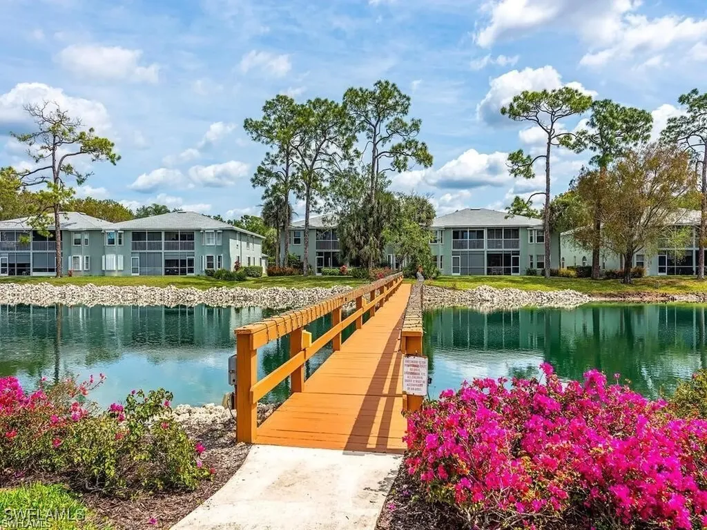 895 New Waterford Drive Naples FL 34104