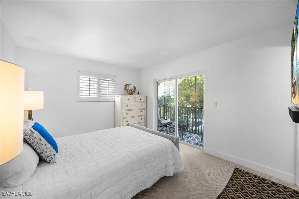 766 Central Avenue Naples FL 34102