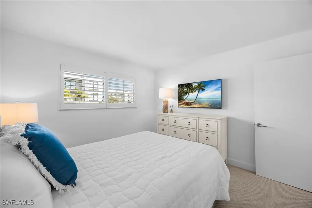 766 Central Avenue Naples FL 34102