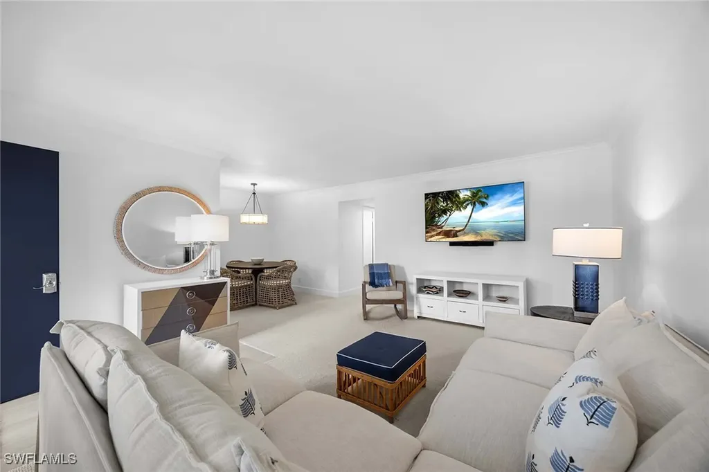 766 Central Avenue Naples FL 34102