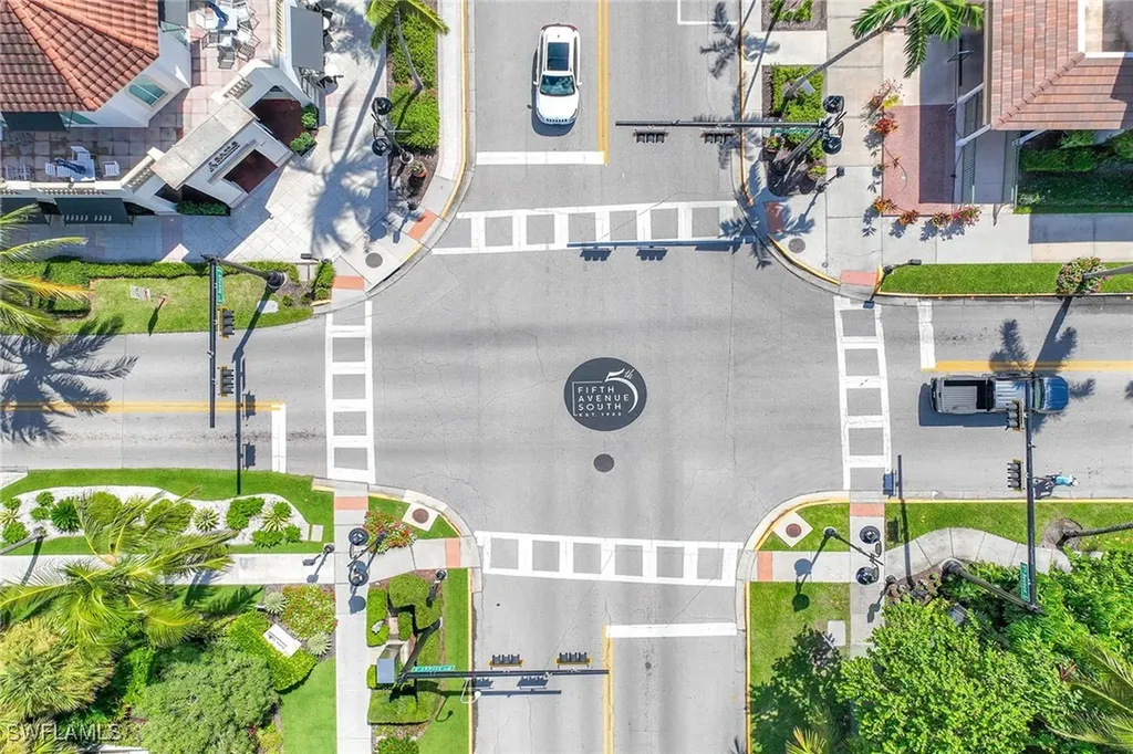 766 Central Avenue Naples FL 34102