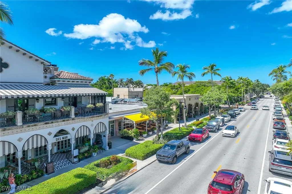 766 Central Avenue Naples FL 34102