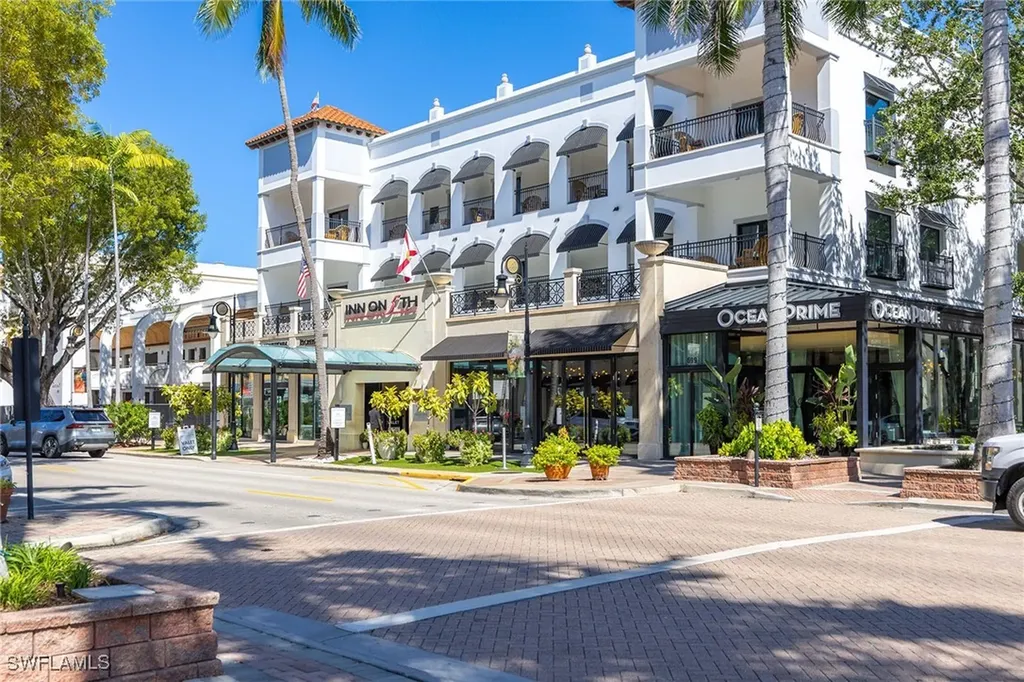 766 Central Avenue Naples FL 34102