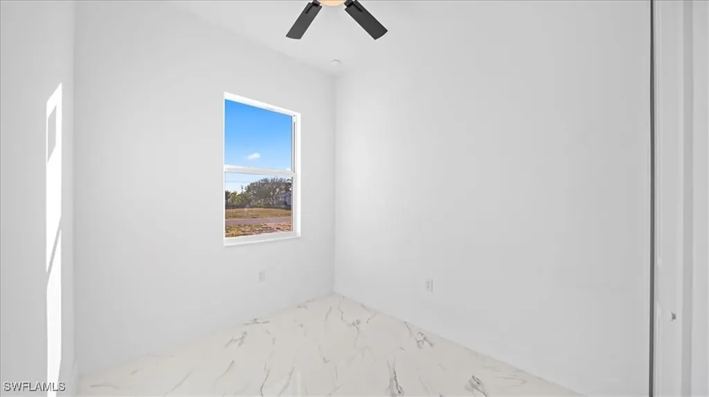 913/915 NE 15th Lane Cape Coral FL 33909