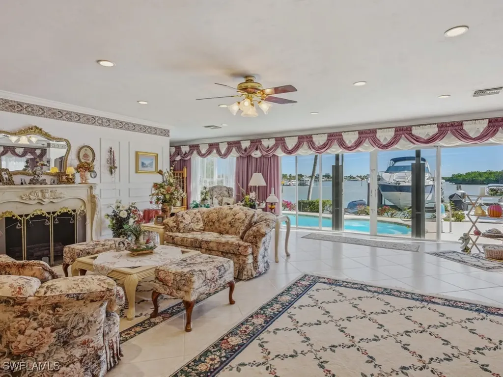 141 Pago Pago Drive E Naples FL 34113