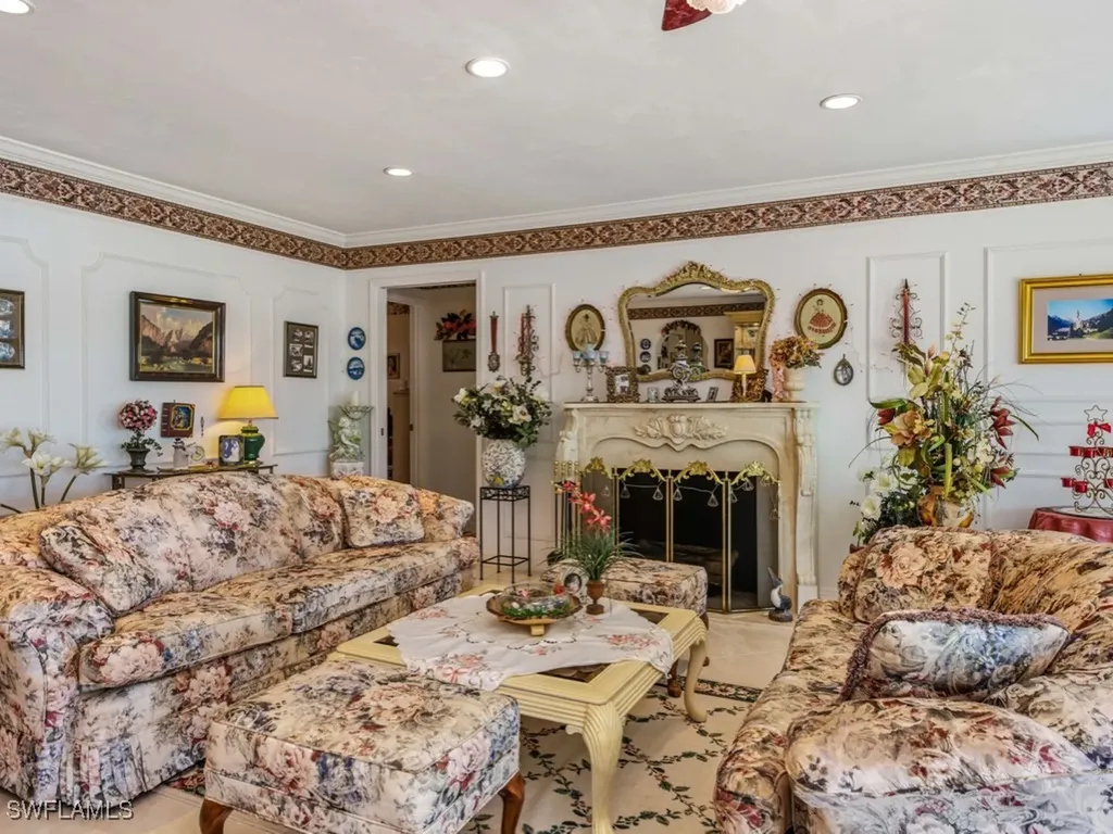 141 Pago Pago Drive E Naples FL 34113