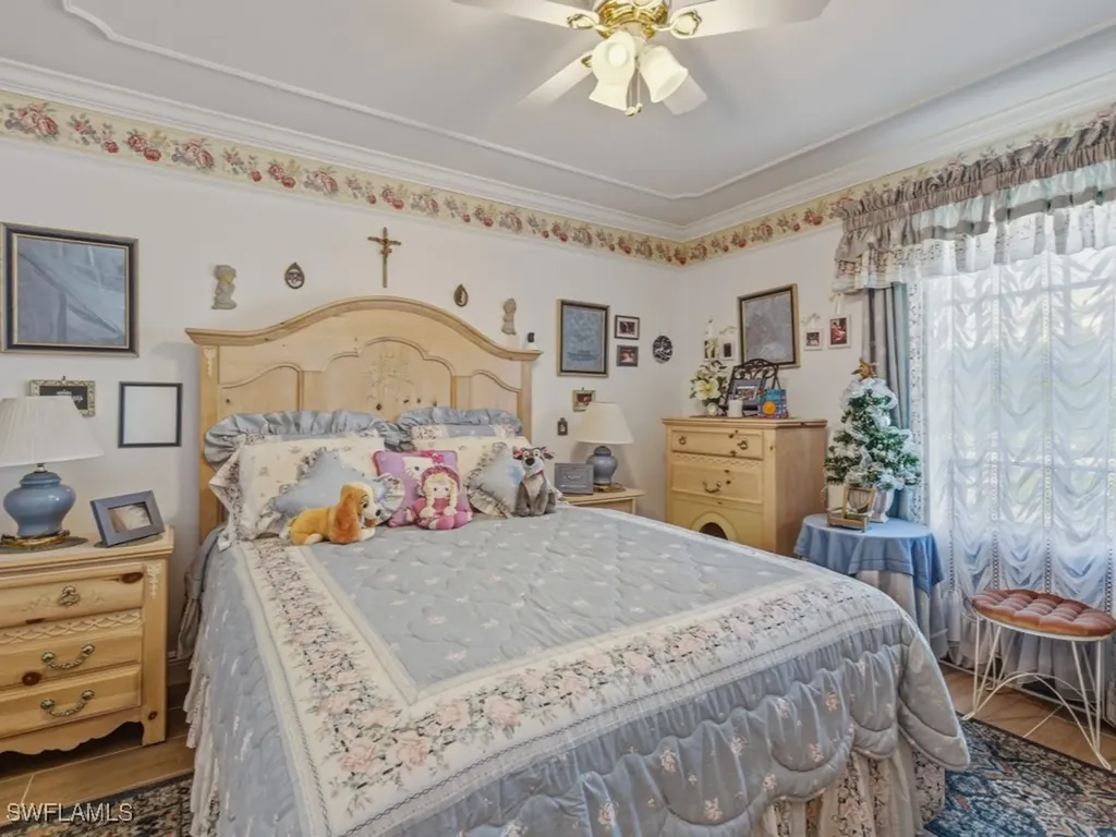 141 Pago Pago Drive E Naples FL 34113
