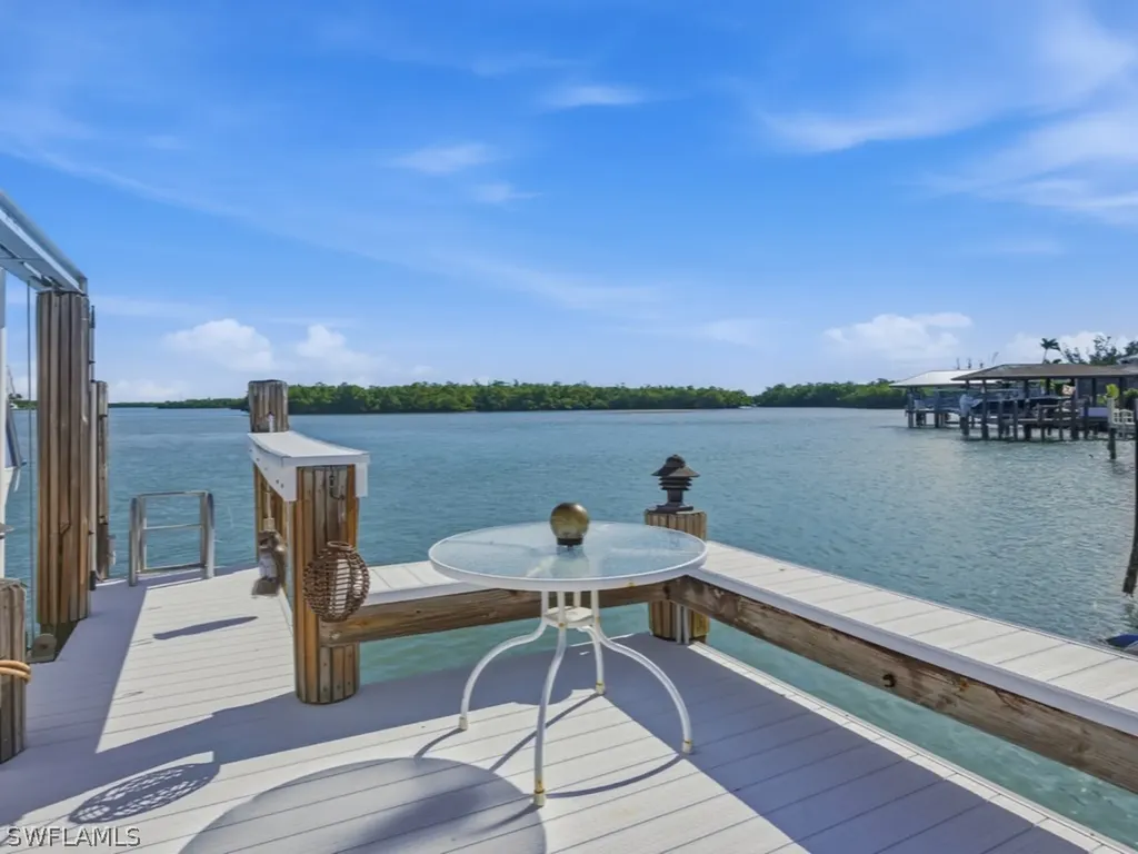 141 Pago Pago Drive E Naples FL 34113