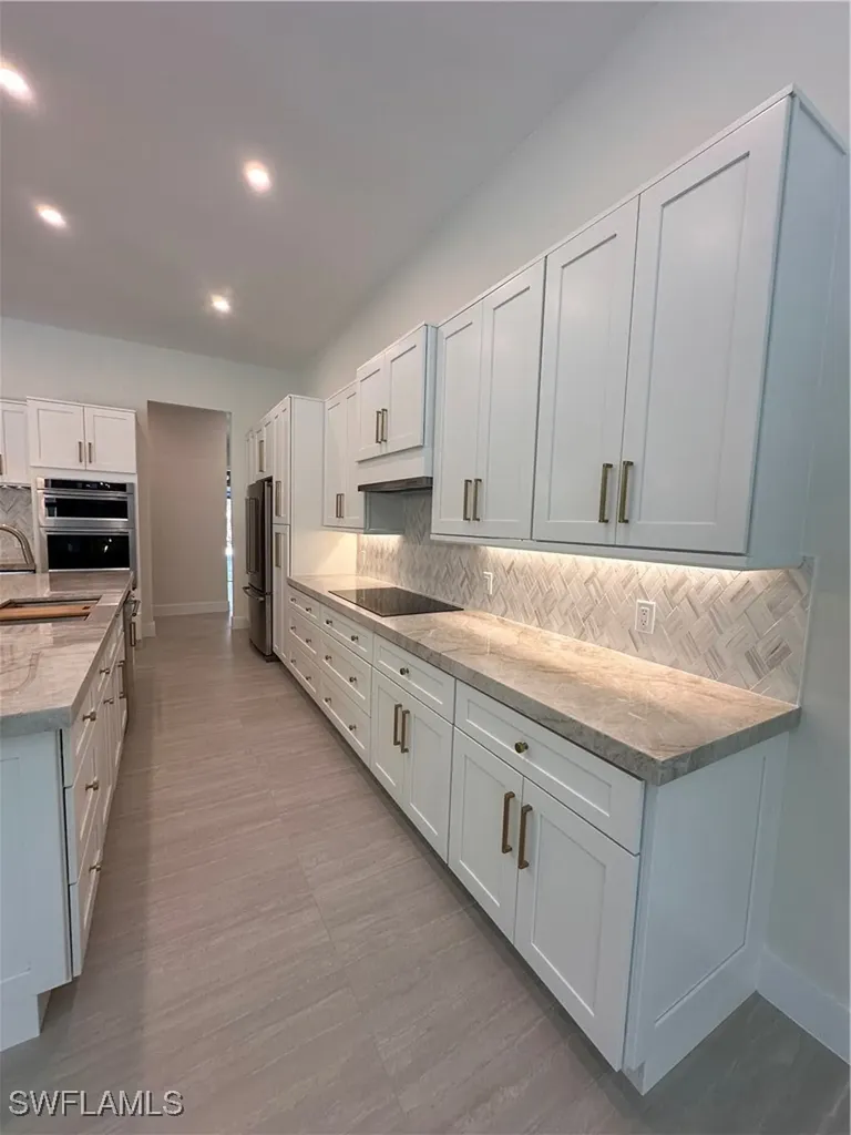 382 39th Avenue NE Naples FL 34120