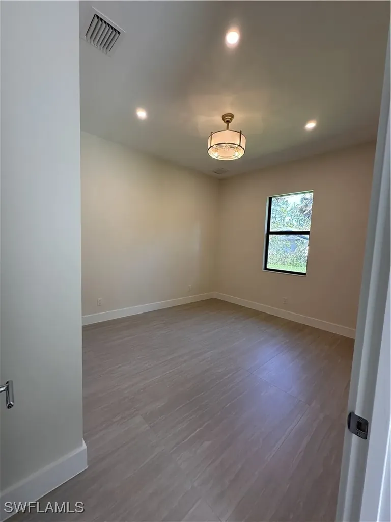 382 39th Avenue NE Naples FL 34120