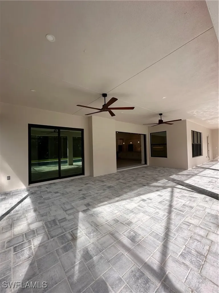 382 39th Avenue NE Naples FL 34120