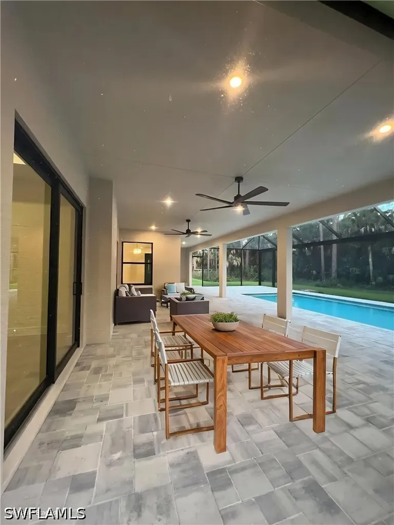 382 39th Avenue NE Naples FL 34120