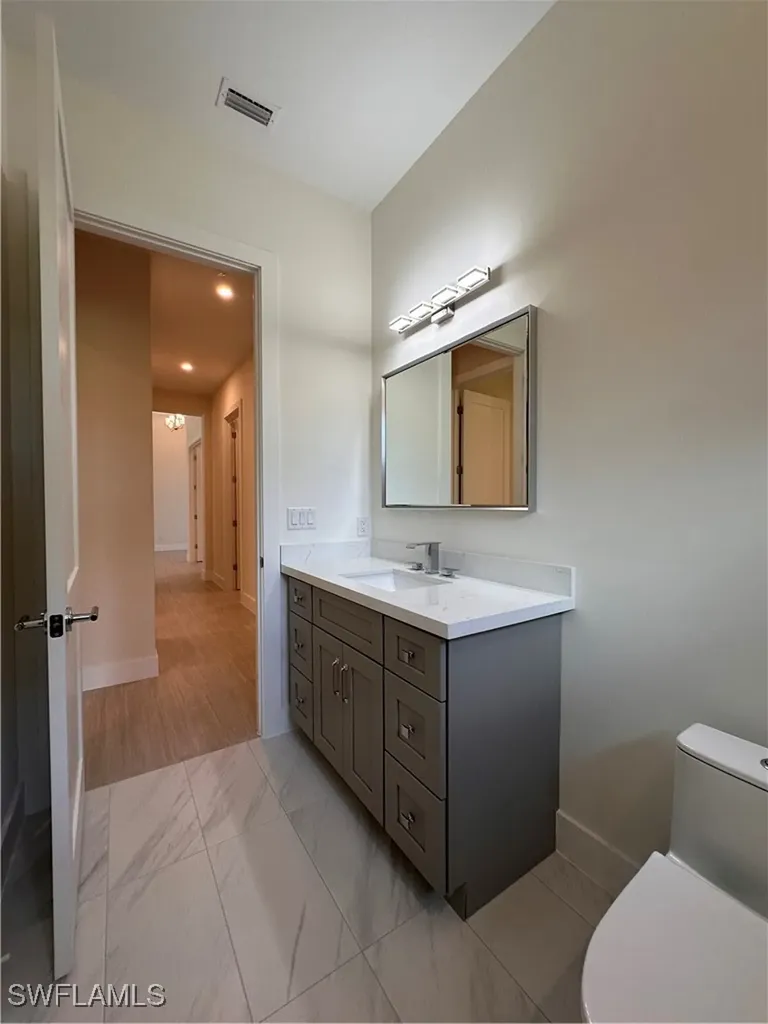 382 39th Avenue NE Naples FL 34120