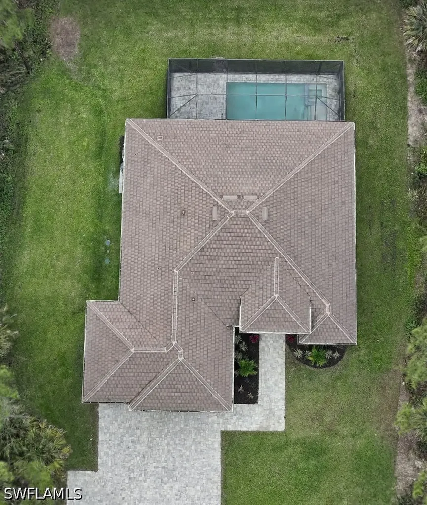 382 39th Avenue NE Naples FL 34120