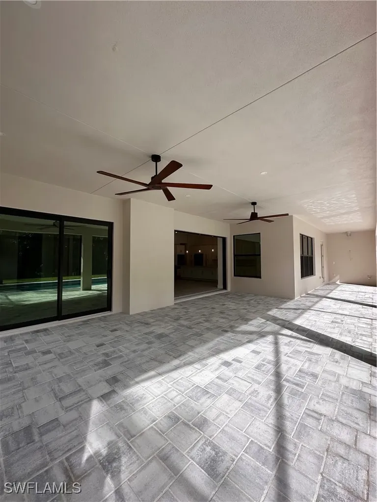 382 39th Avenue NE Naples FL 34120