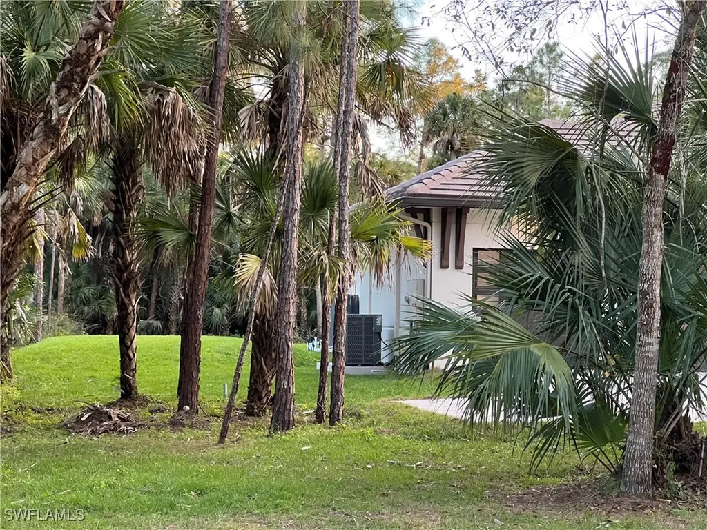 382 39th Avenue NE Naples FL 34120